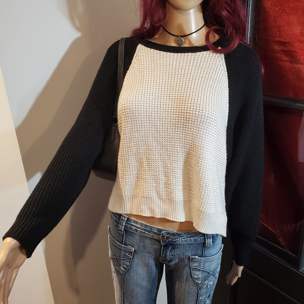 F21 Knit Baseball Shirt Sweater Top